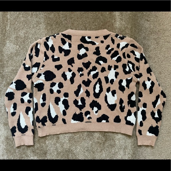 Oversized Leopard Print Crew Neck Sweater - Picture 3 of 5